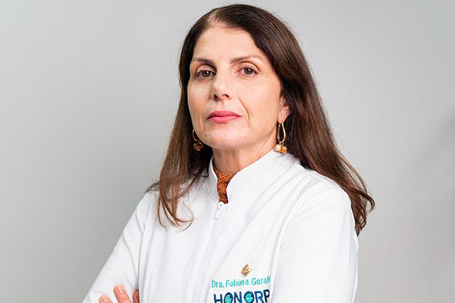Dra. Fabiana M. Geraldi Oliveira